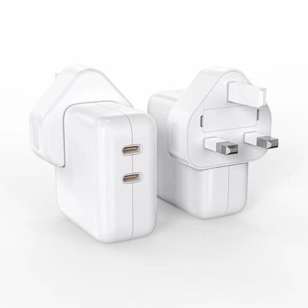 35W Dual USB-C Fast Charging Adapter - Compact UK 3 Pin Power Delivery